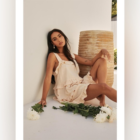 *NWT* Girl And The Sun Bask Frill Sleeveless Beige Mini Dress, Size Small - Picture 3 of 13